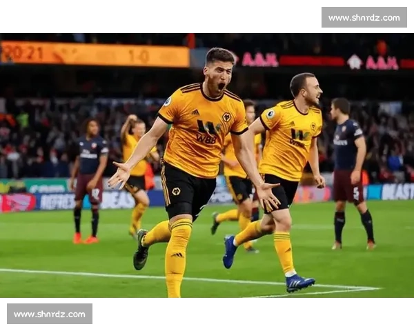 英超足球联赛风靡全球背后的多重魅力解析与商业成功之道深度探秘 - 副本 (6) - 副本