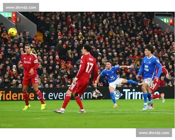 欧冠历史经典决赛回顾：那些改变足坛的巅峰对决与传奇时刻