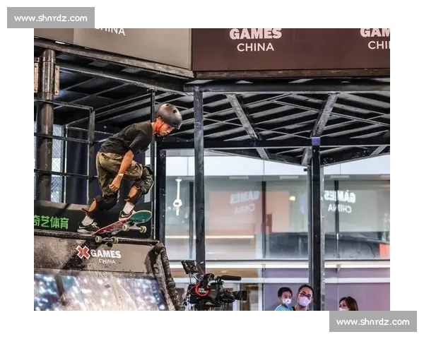 最新赛事精彩回顾:顶级对决震撼开赛赛场精彩瞬间揭秘 - 副本 - 副本 最新赛事精彩回顾:顶级对决震撼开赛赛场精彩瞬间揭秘 - 副本 - 副本