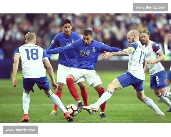 精彩回顾:本赛季足球比赛集锦,激动人心的进球与精彩瞬间一网打尽 - 副本 - 副本 精彩回顾:本赛季足球比赛集锦,激动人心的进球与精彩瞬间一网打尽 - 副本 - 副本